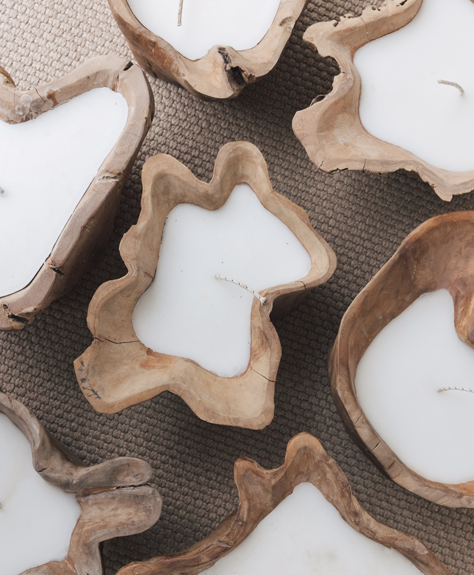 ozeano_studio velas de decoración blancas con formas orgánicas y exóticas